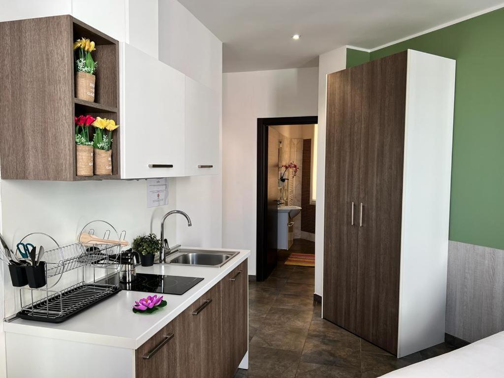 Bnbook Residence Matteotti โนวารา ภายนอก รูปภาพ